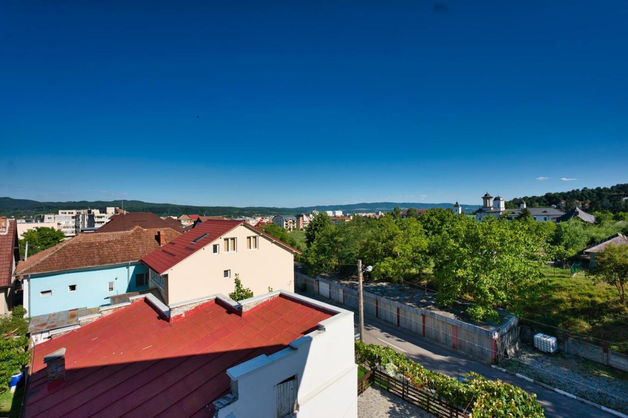 Vila Victoria Râmnicu Vâlcea Esterno foto
