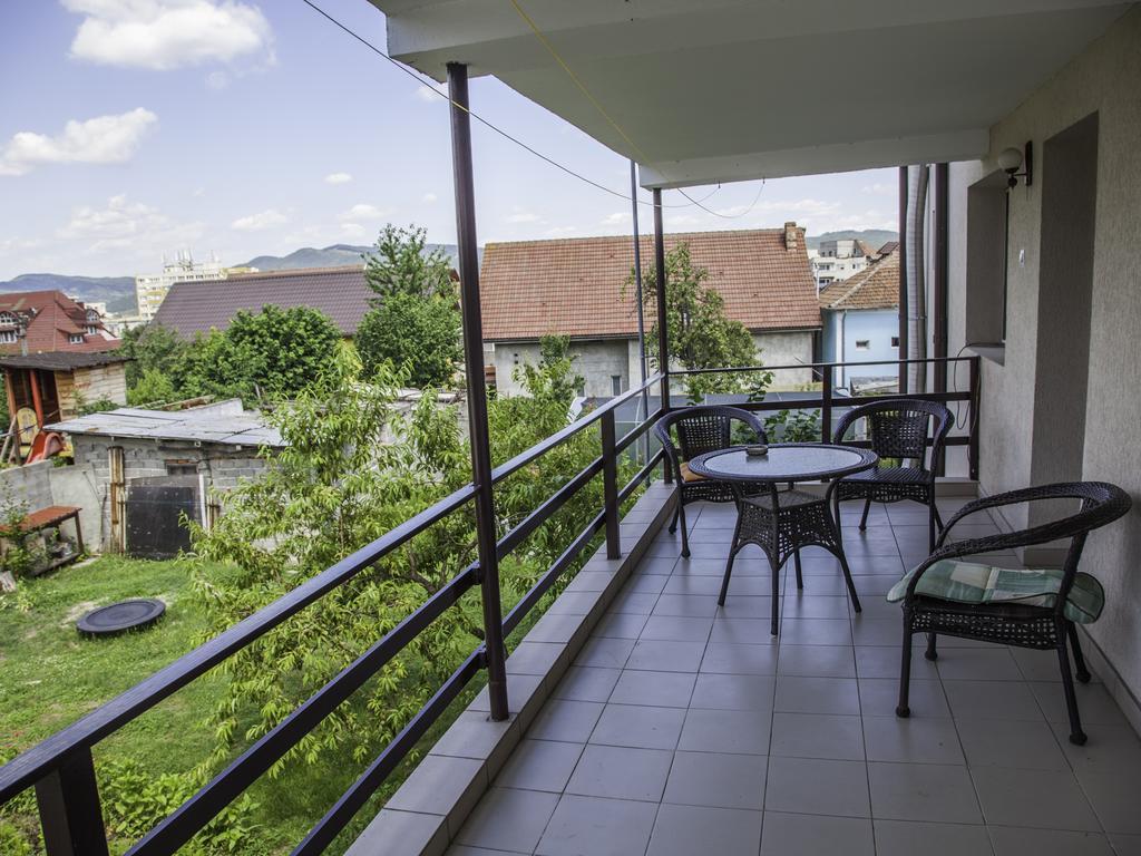 Vila Victoria Râmnicu Vâlcea Esterno foto